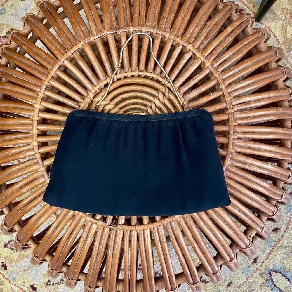 Vintage 1950s Black Fabric Gold Metal Clasp Top Shoulder Bag and Change Purse - Picture 11 of 15
